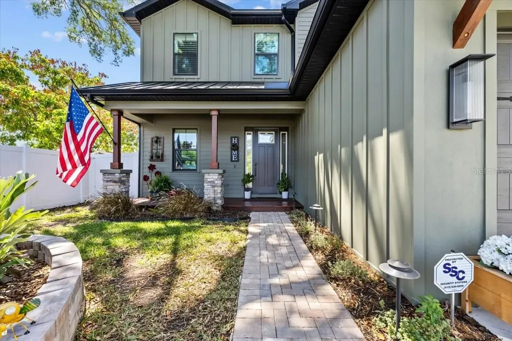 3804 N Darwin Avenue Tampa FL 33603