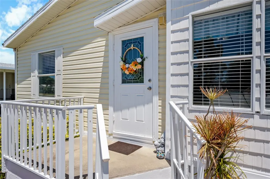9086 Pinehaven Way Englewood FL 34224