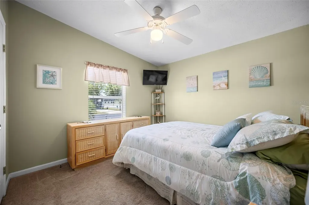 9086 Pinehaven Way Englewood FL 34224