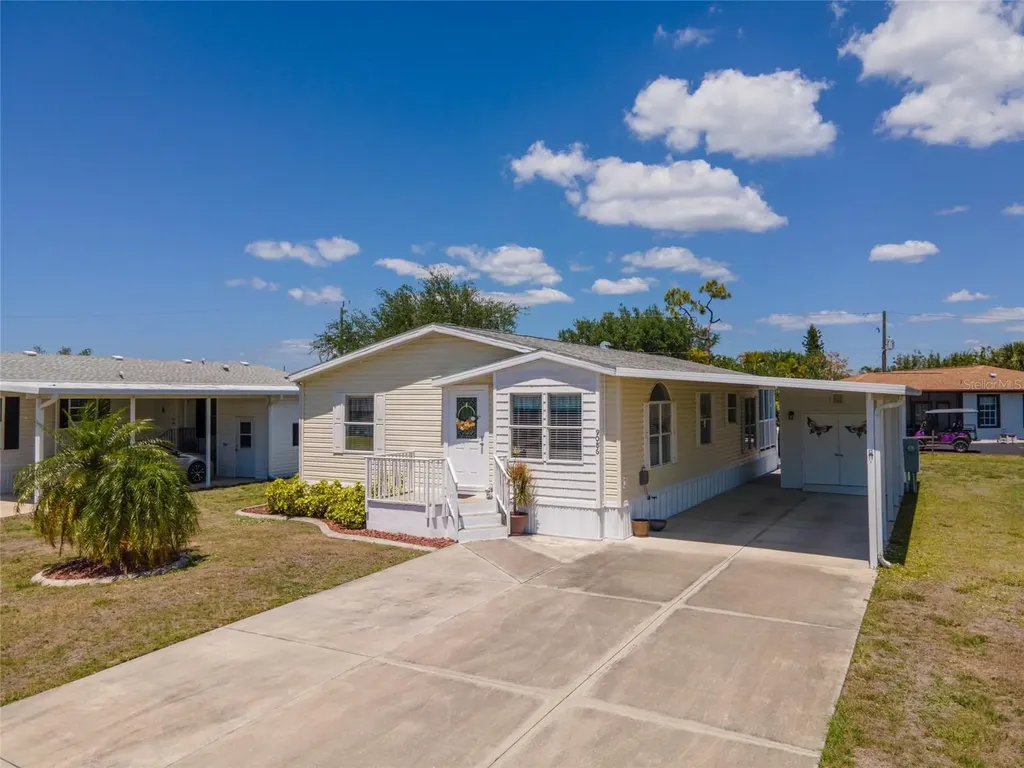 9086 Pinehaven Way Englewood FL 34224