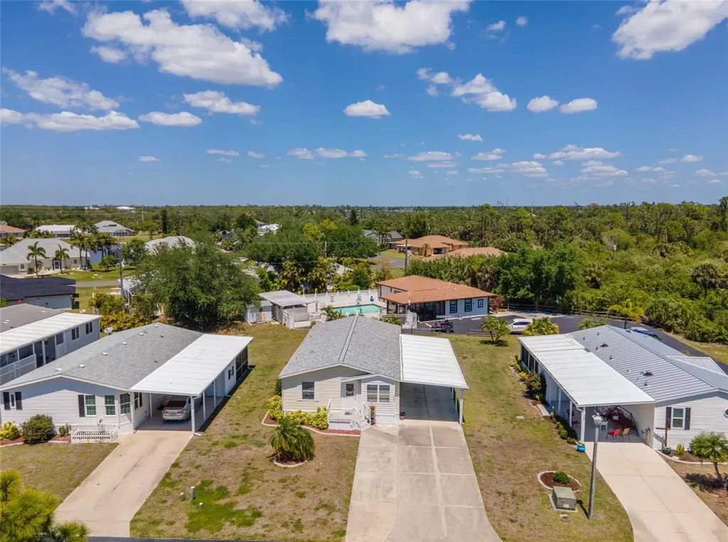 9086 Pinehaven Way Englewood FL 34224