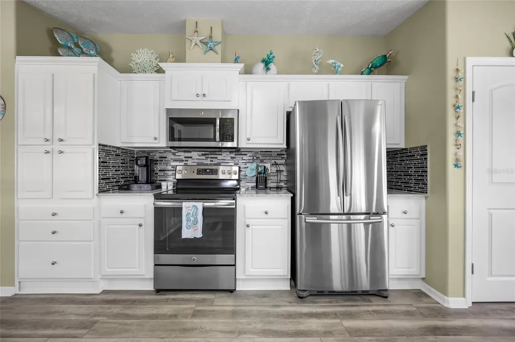 9086 Pinehaven Way Englewood FL 34224