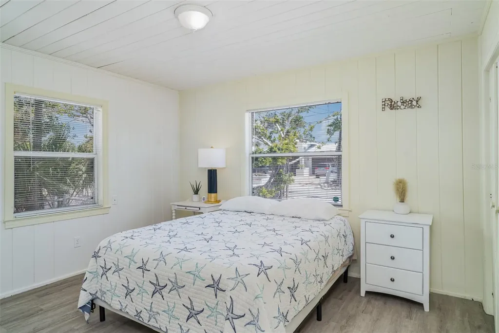5026 Calle Minorga Sarasota FL 34242