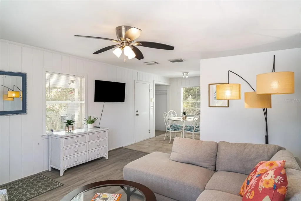 5026 Calle Minorga Sarasota FL 34242
