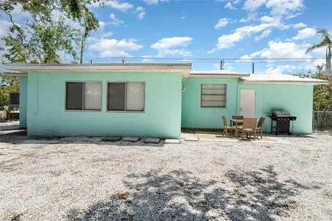 5026 Calle Minorga Sarasota FL 34242