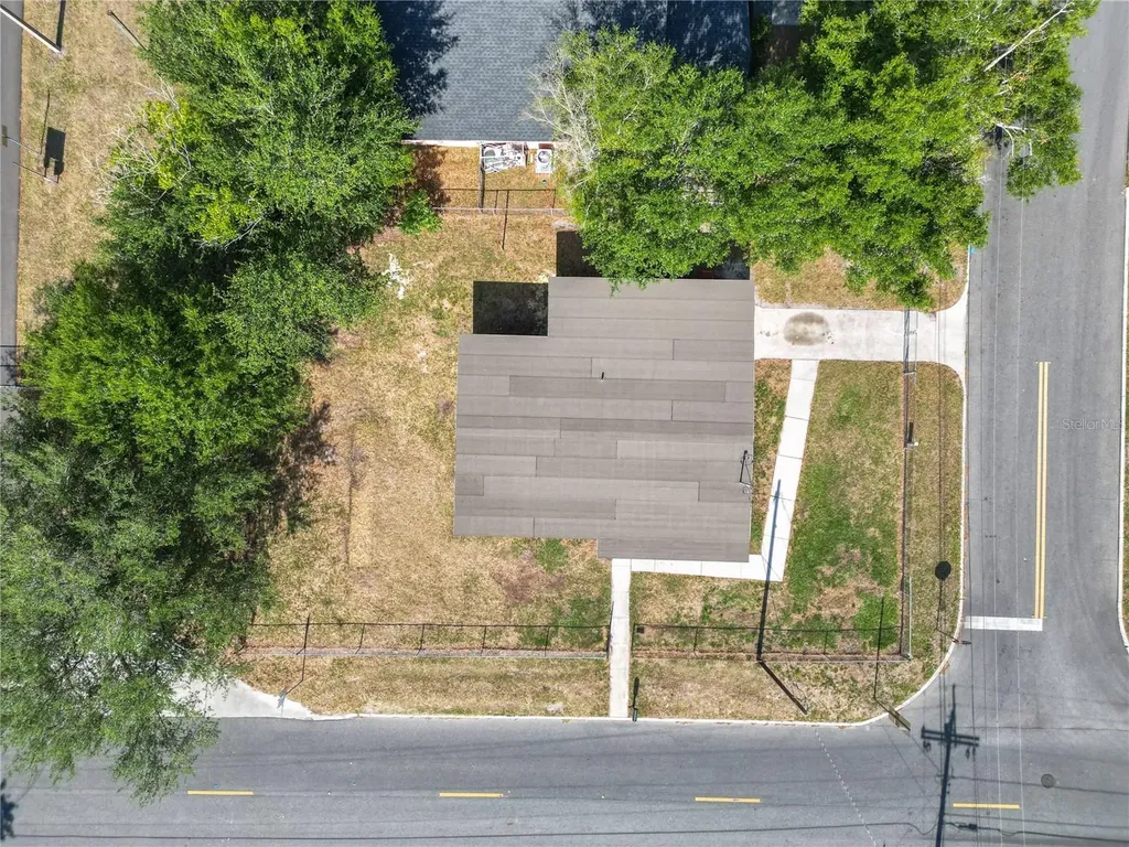 1101 S Gibbs Street Plant City FL 33563
