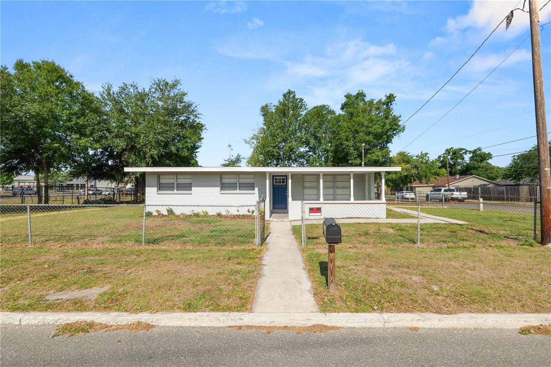 1101 S Gibbs Street Plant City FL 33563