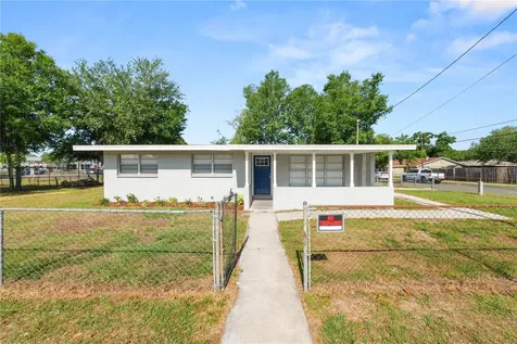 1101 S Gibbs Street Plant City FL 33563