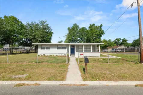1101 S Gibbs Street Plant City FL 33563