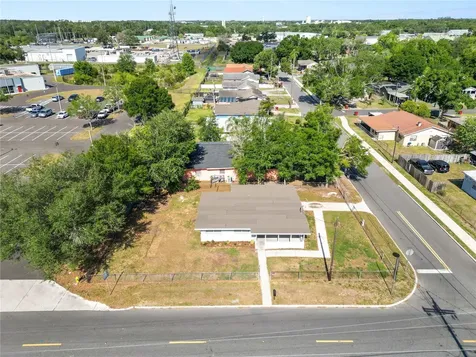 1101 S Gibbs Street Plant City FL 33563
