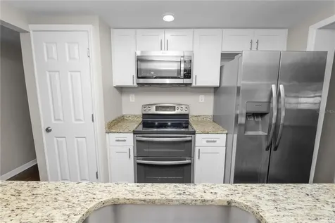 1101 S Gibbs Street Plant City FL 33563