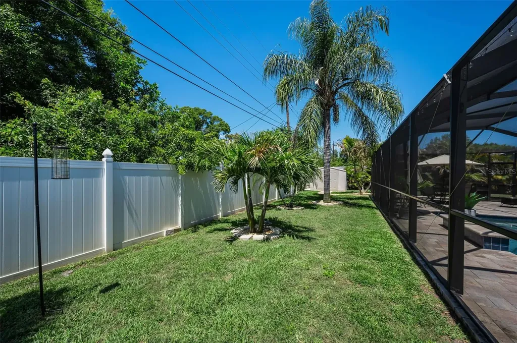 29752 69th Way N Clearwater FL 33761