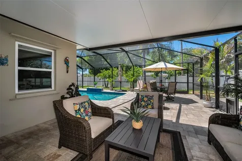 29752 69th Way N Clearwater FL 33761