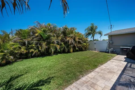 29752 69th Way N Clearwater FL 33761