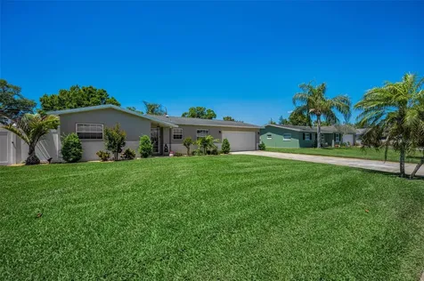 29752 69th Way N Clearwater FL 33761