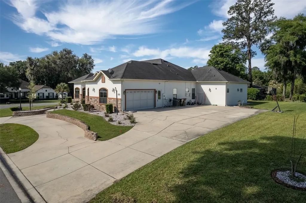 4222 SE 9th Avenue Ocala FL 34480
