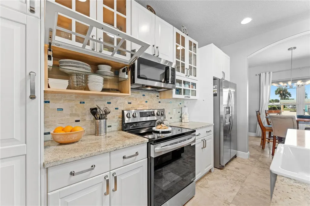 827 E 26th Avenue New Smyrna Beach FL 32169