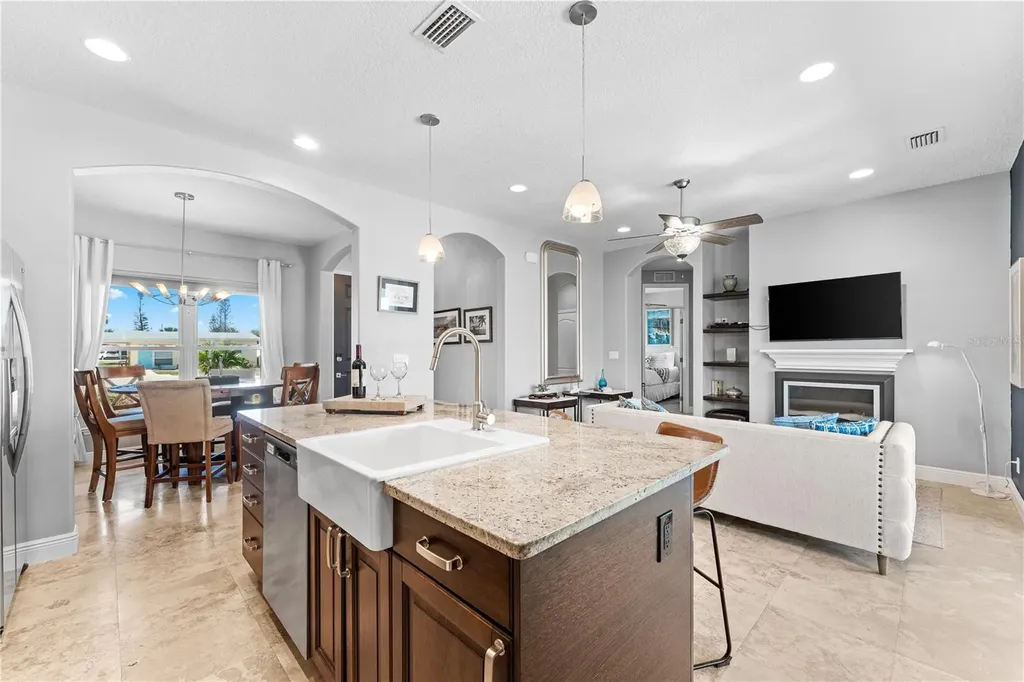 827 E 26th Avenue New Smyrna Beach FL 32169