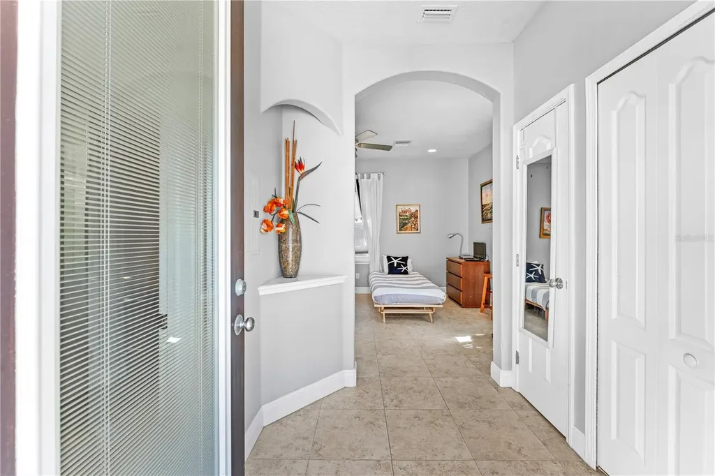 827 E 26th Avenue New Smyrna Beach FL 32169