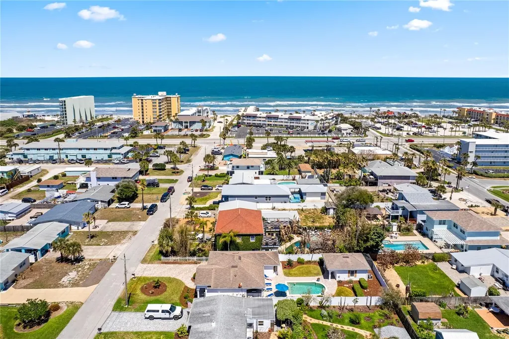 827 E 26th Avenue New Smyrna Beach FL 32169