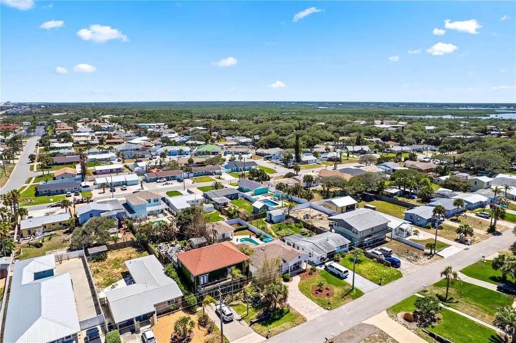 827 E 26th Avenue New Smyrna Beach FL 32169
