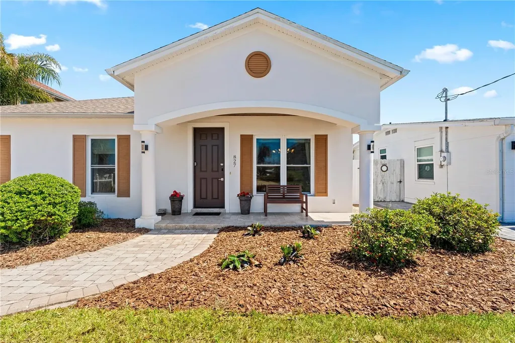 827 E 26th Avenue New Smyrna Beach FL 32169
