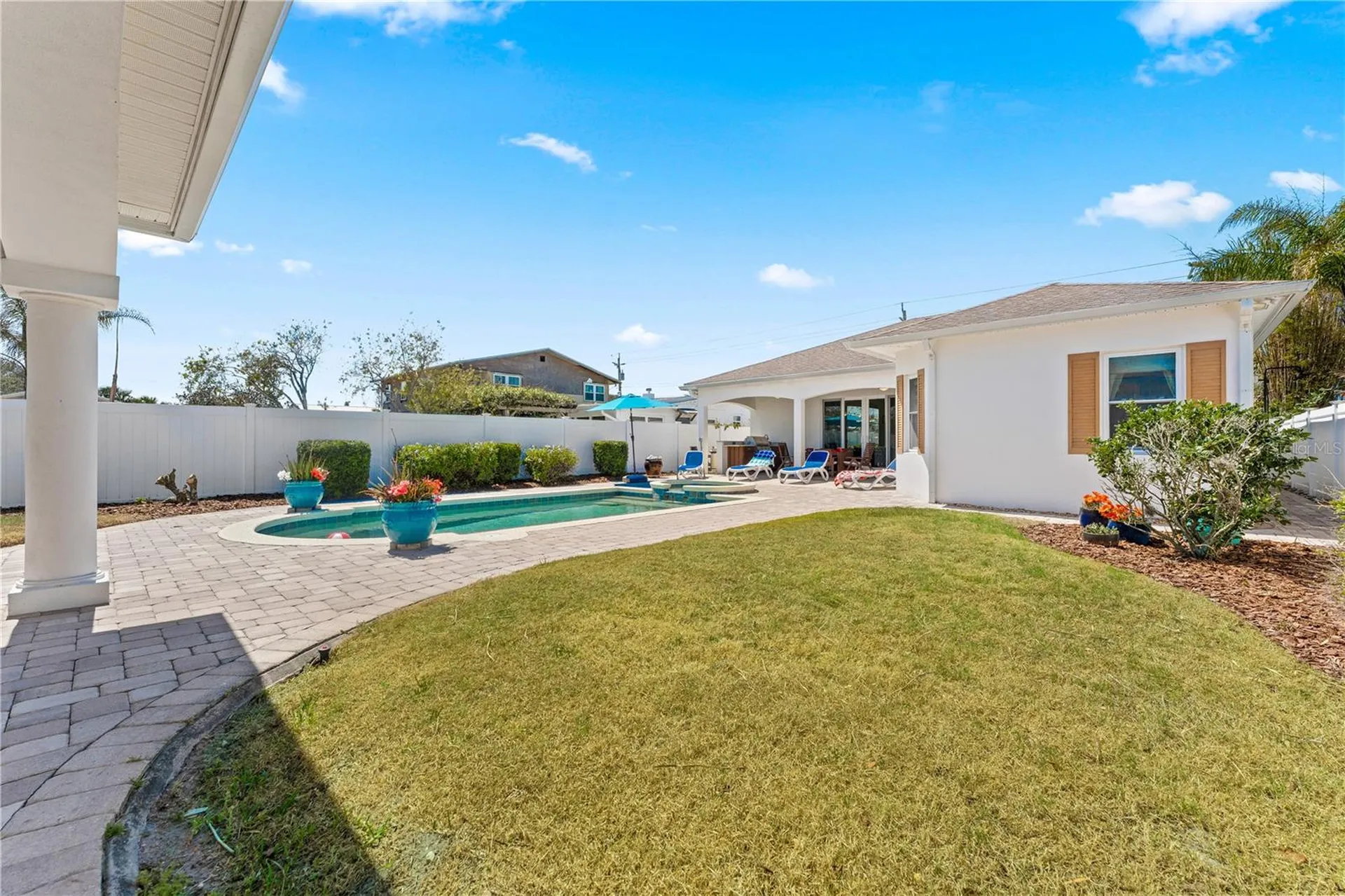 827 E 26th Avenue New Smyrna Beach FL 32169
