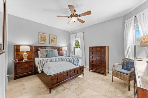 827 E 26th Avenue New Smyrna Beach FL 32169
