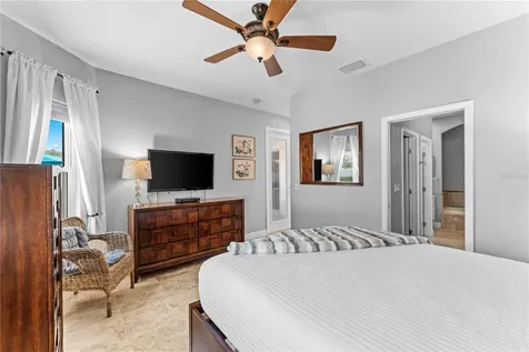 827 E 26th Avenue New Smyrna Beach FL 32169