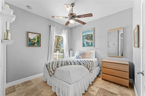827 E 26th Avenue New Smyrna Beach FL 32169