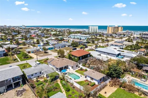 827 E 26th Avenue New Smyrna Beach FL 32169