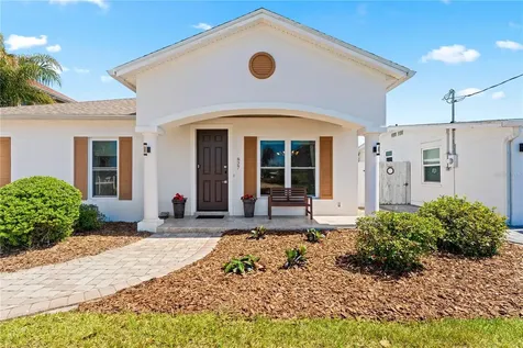 827 E 26th Avenue New Smyrna Beach FL 32169