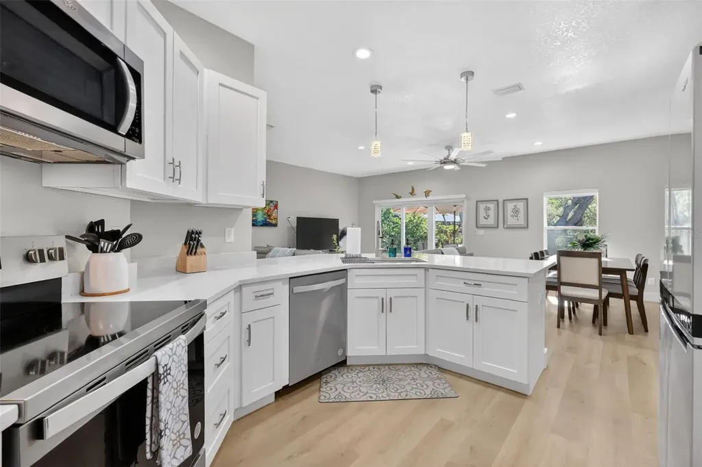 335 Vincent Drive Mount Dora FL 32757