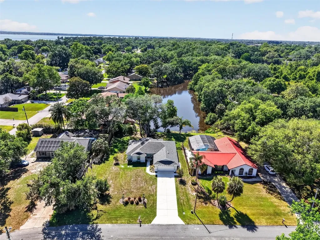 335 Vincent Drive Mount Dora FL 32757