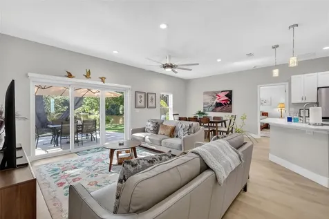 335 Vincent Drive Mount Dora FL 32757