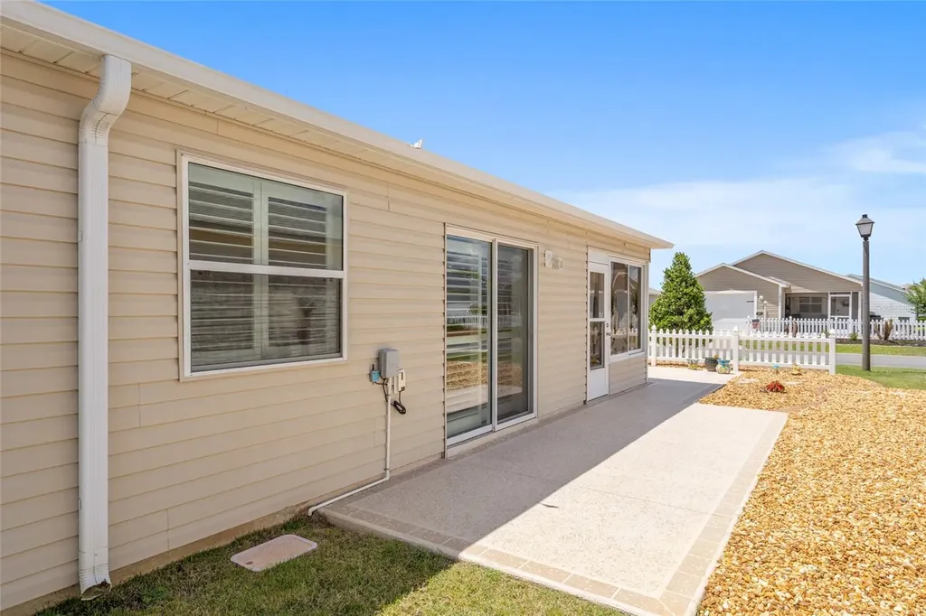 1814 Hallandale Lane The Villages FL 32162