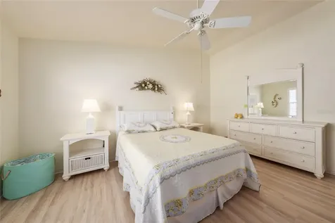 1814 Hallandale Lane The Villages FL 32162