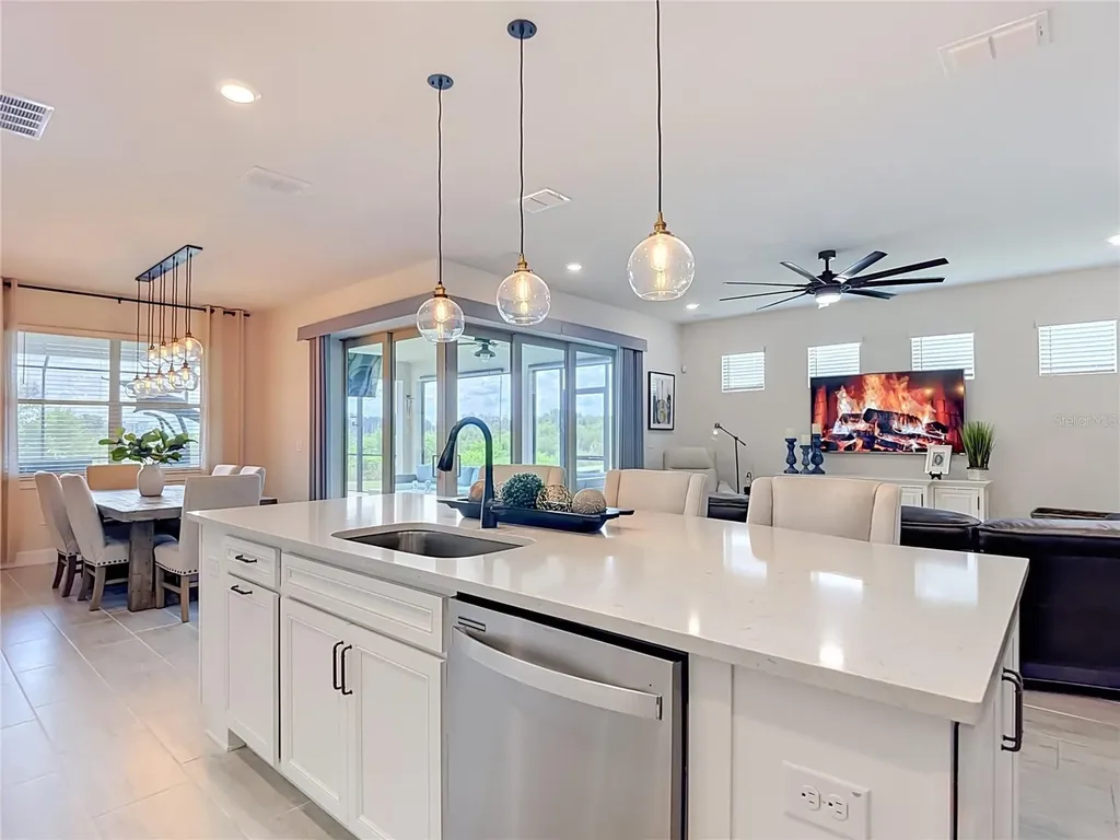 7508 Pool Compass Loop Wesley Chapel FL 33545