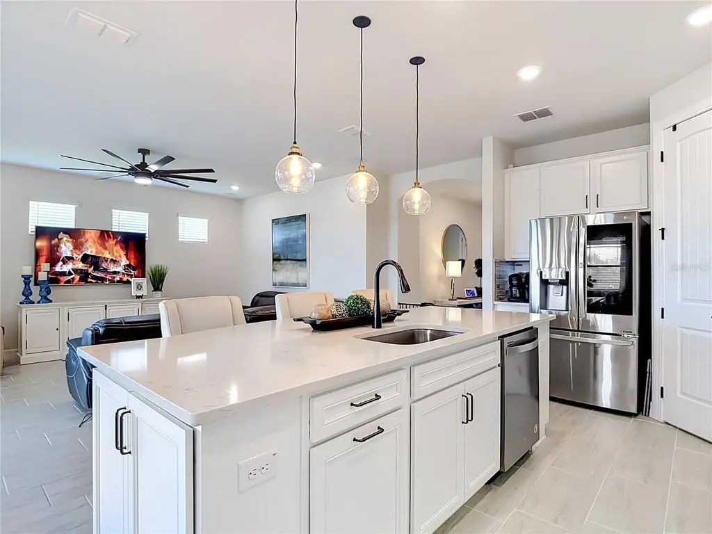 7508 Pool Compass Loop Wesley Chapel FL 33545
