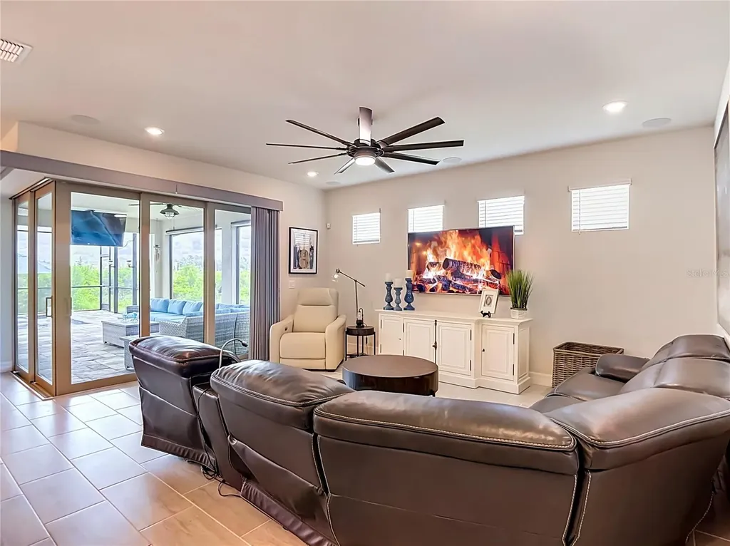 7508 Pool Compass Loop Wesley Chapel FL 33545