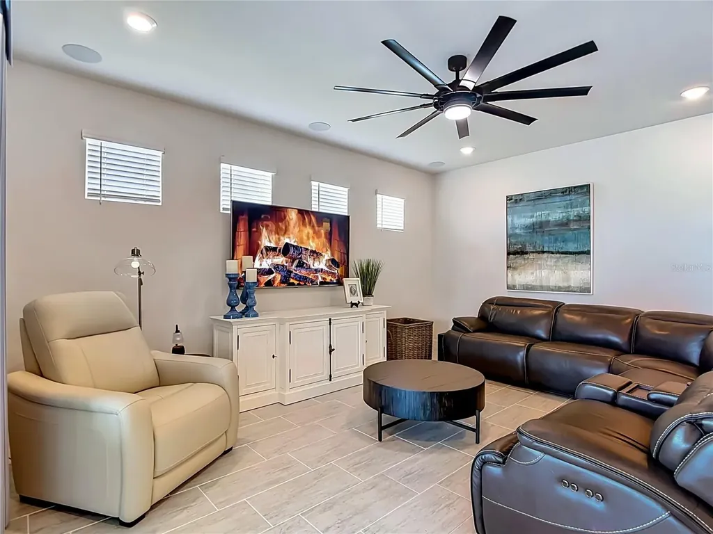7508 Pool Compass Loop Wesley Chapel FL 33545