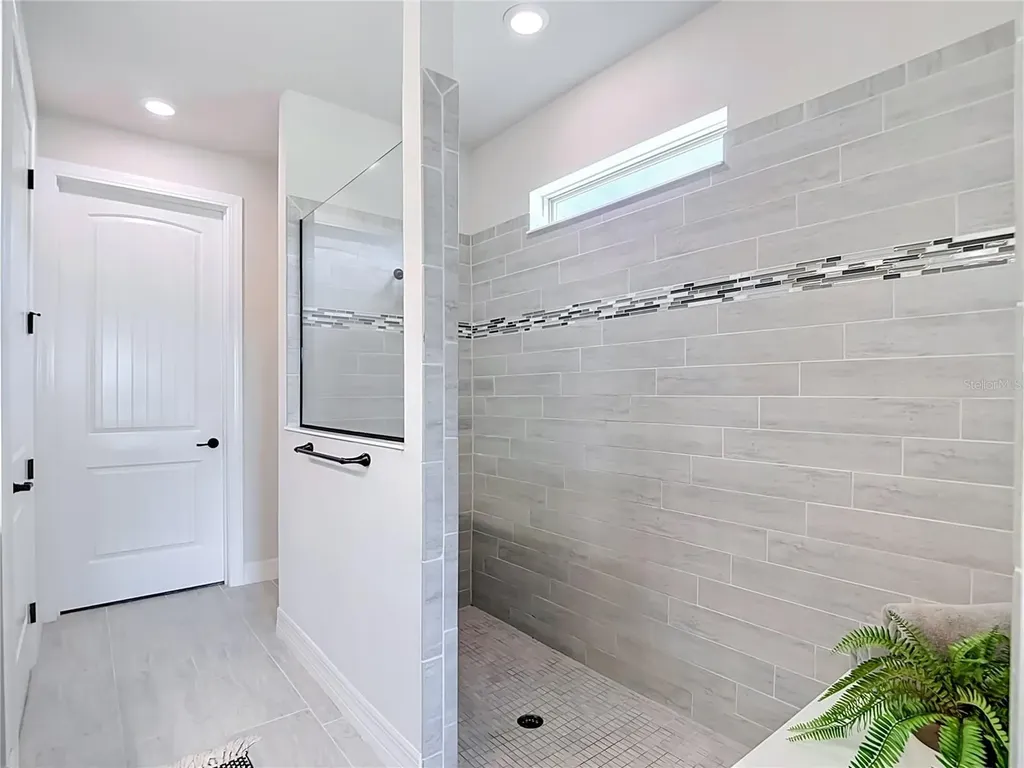 7508 Pool Compass Loop Wesley Chapel FL 33545