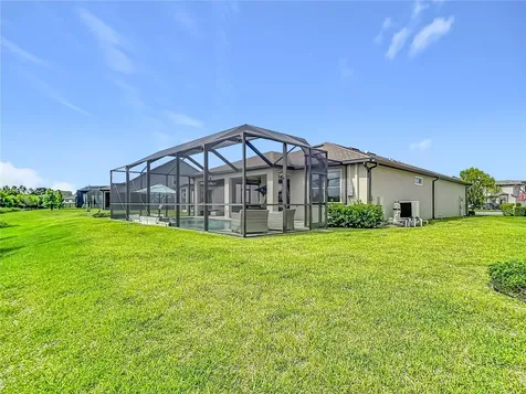 7508 Pool Compass Loop Wesley Chapel FL 33545