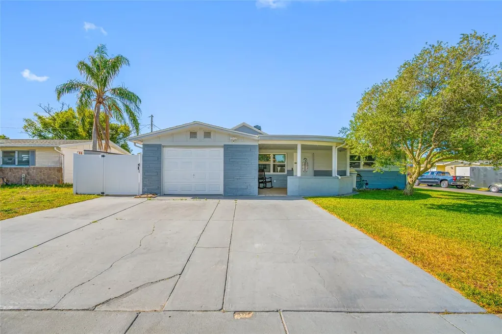 5130 Victoria Lane Holiday FL 34690