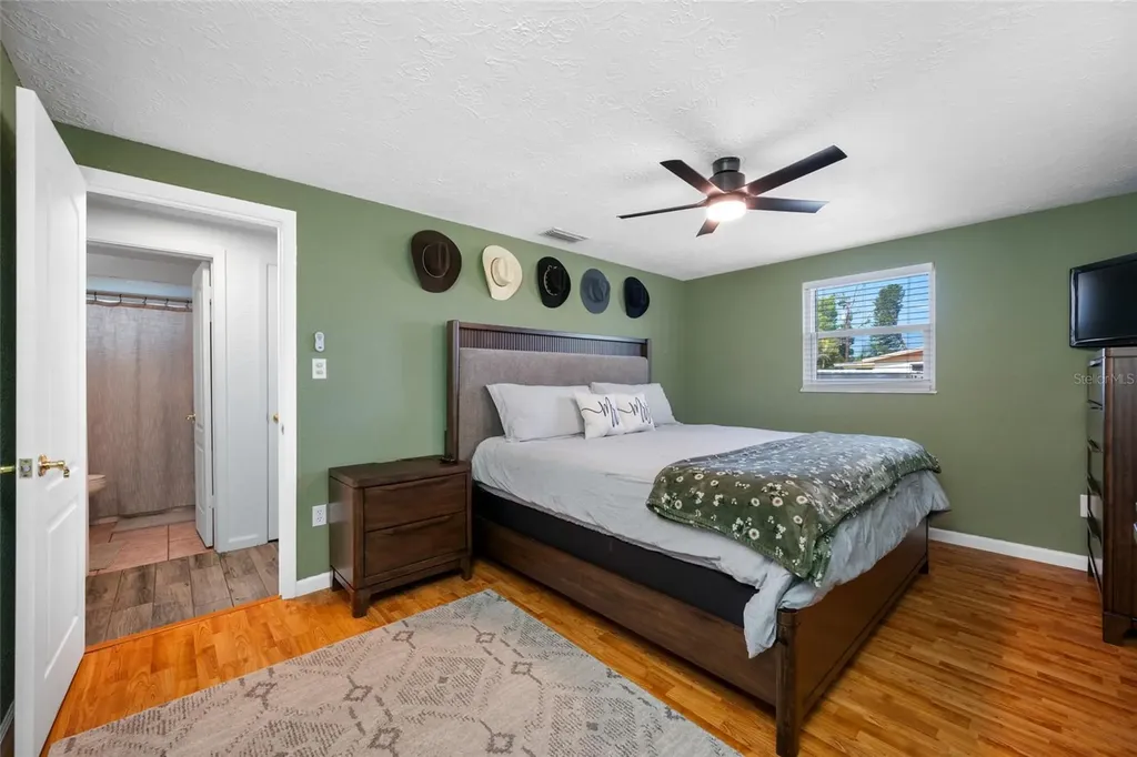 5130 Victoria Lane Holiday FL 34690