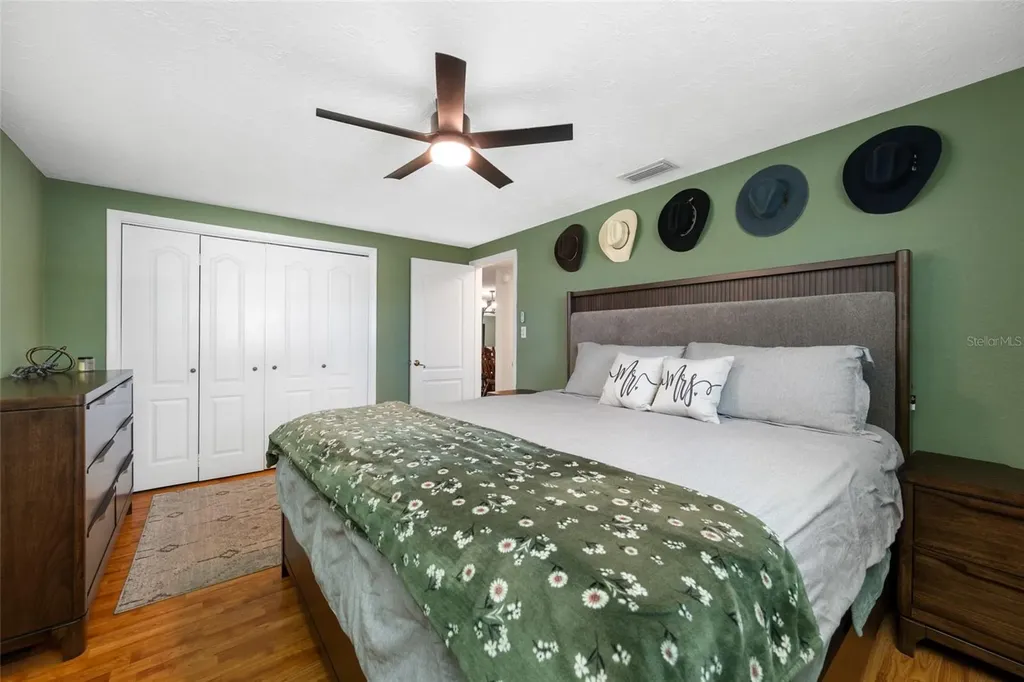 5130 Victoria Lane Holiday FL 34690
