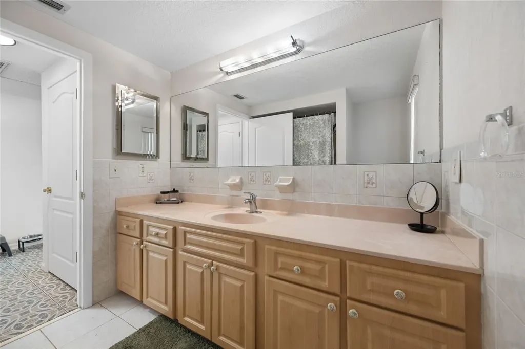 5130 Victoria Lane Holiday FL 34690