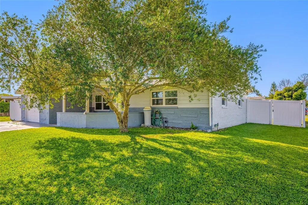 5130 Victoria Lane Holiday FL 34690