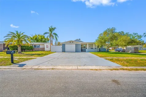 5130 Victoria Lane Holiday FL 34690