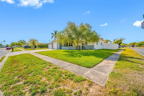 5130 Victoria Lane Holiday FL 34690